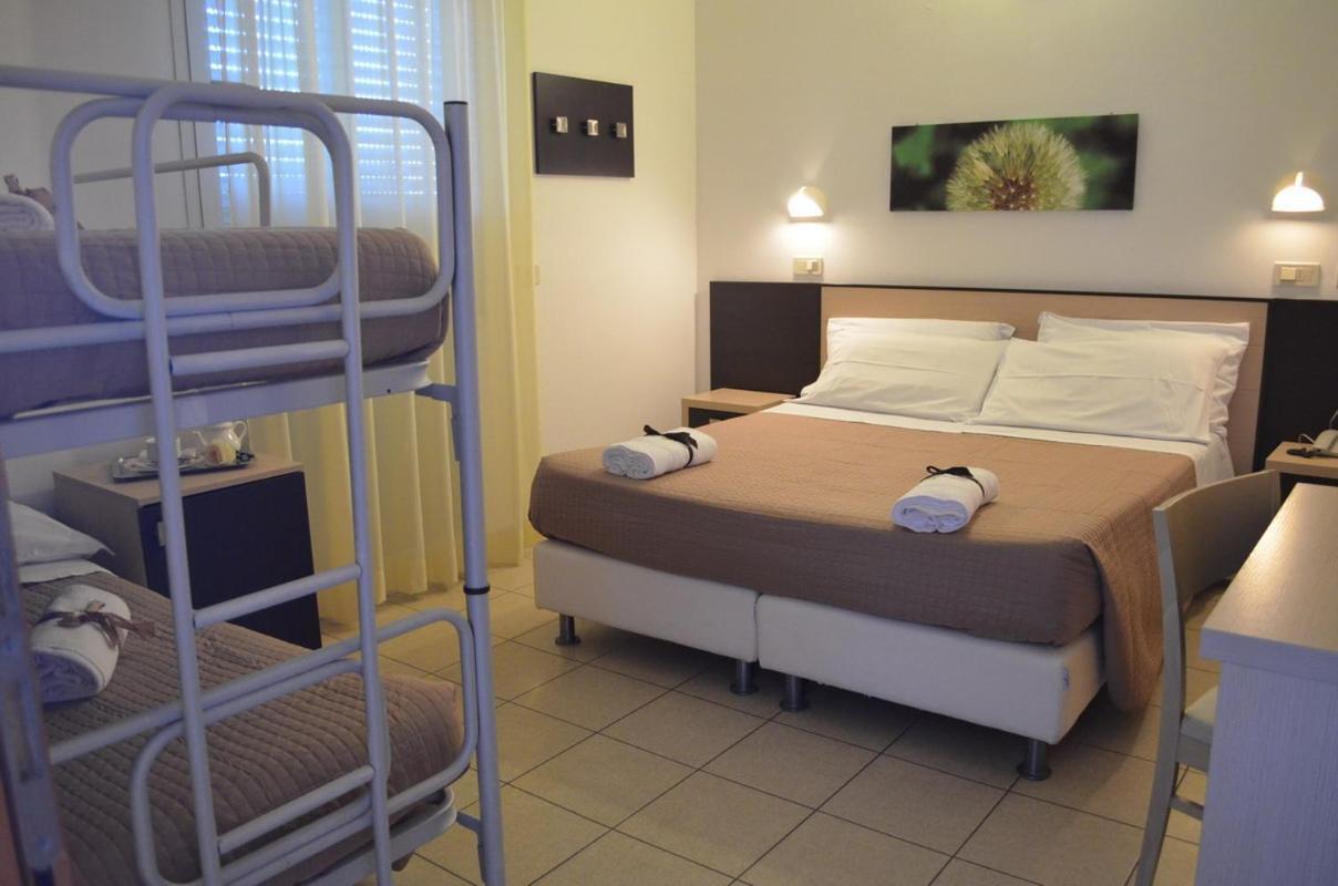 Hotel Europa Milano Marittima Oda fotoğraf